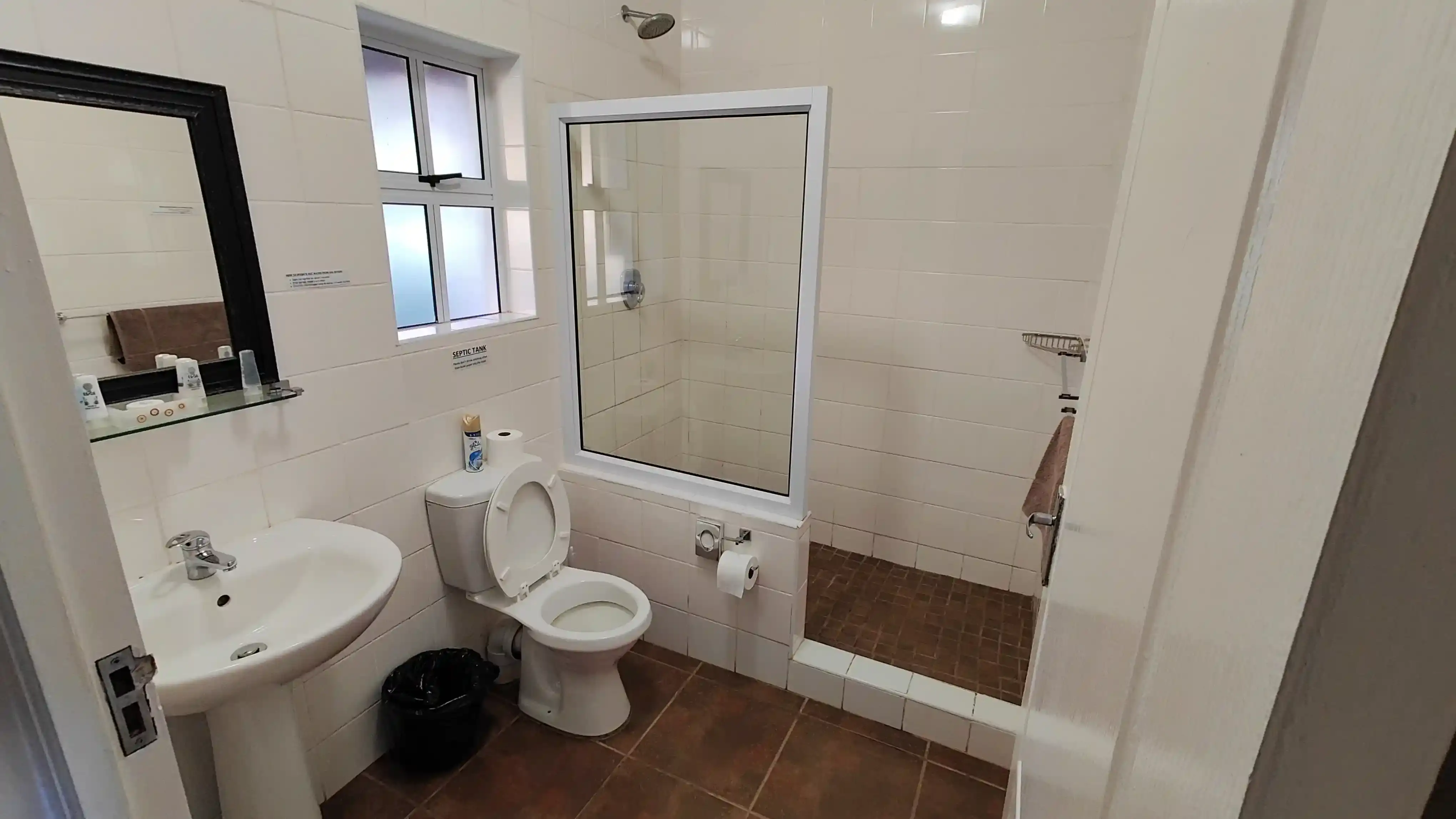 Garden Suite 5 - Garden Suite view 5